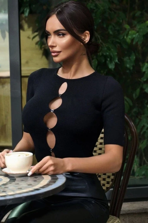 Дамска блуза с къс ръкав