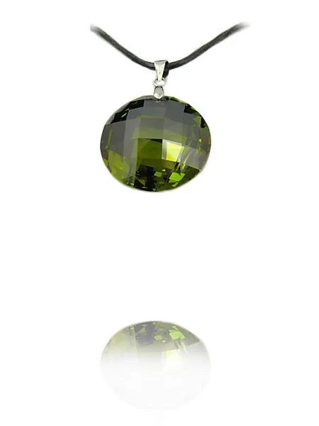 колие с камъни swarovski