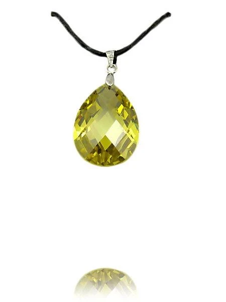 колие с камъни swarovski