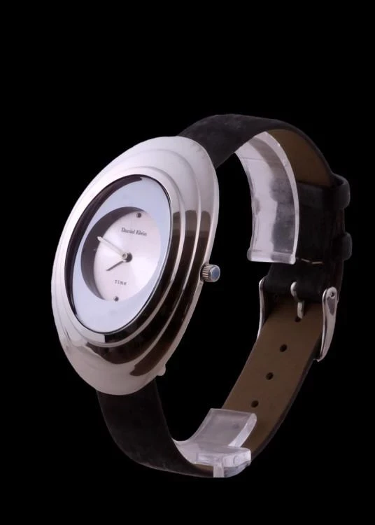 Дамски часовник