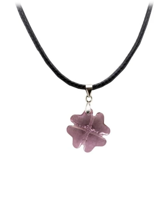 Дамско колие с висулка