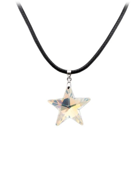 Дамско колие с висулка