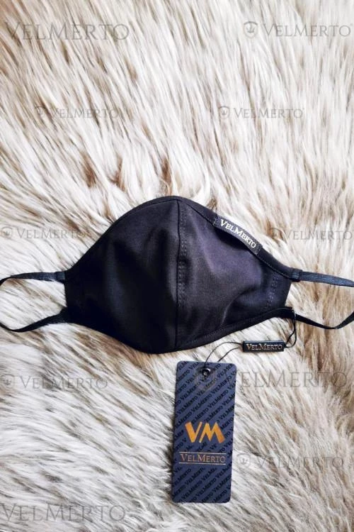 Дизайнерски аксесоар с вътрешен джоб, предназначен за филтър, или марля.Изработена е от висококачествен орга