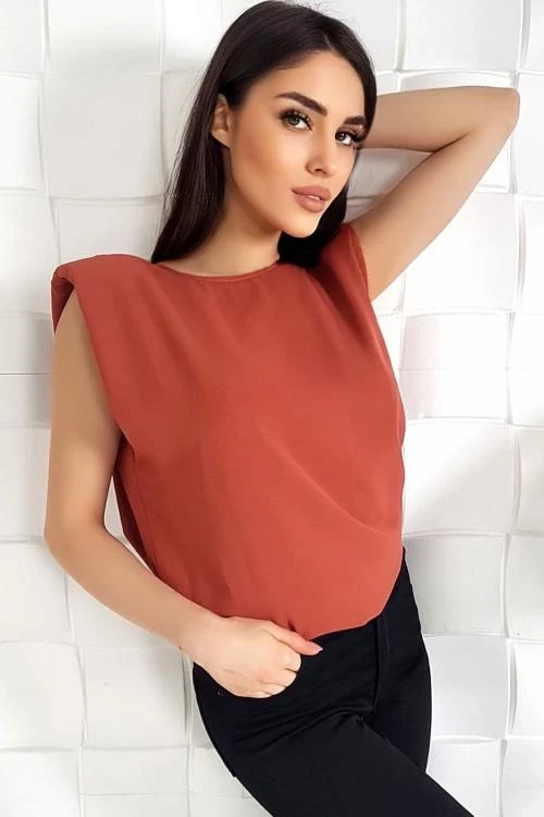 Γυναικείο τοπ με εντυπωσιακή πλάτη