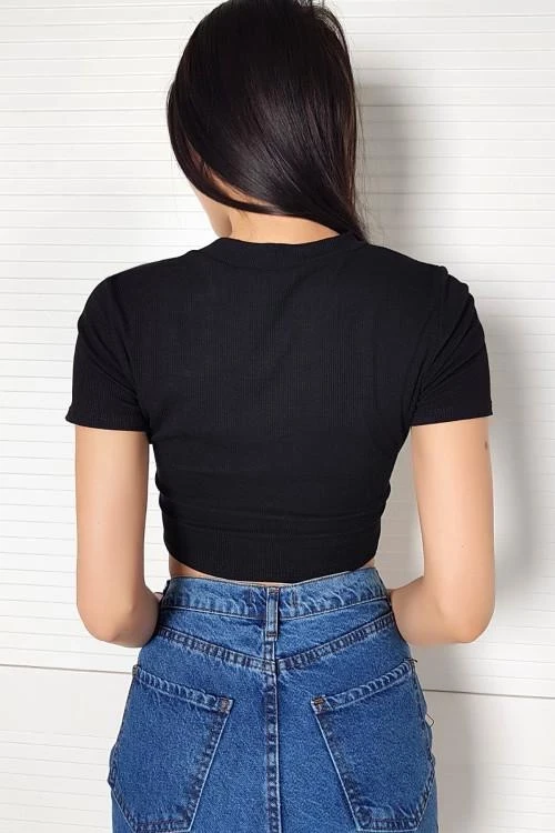 Дамска блуза с ефектен дизайн