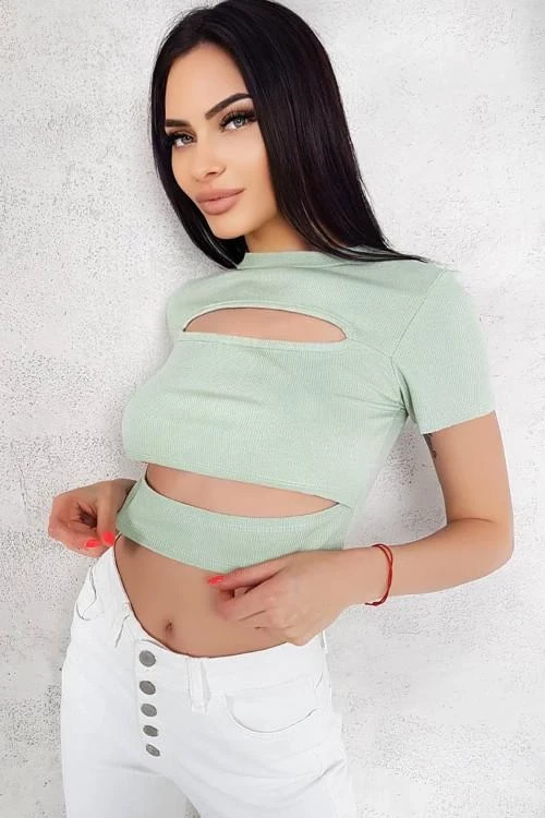 Дамска блуза с ефектен дизайн