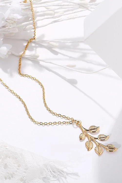 колие с камъни swarovski