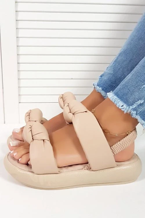 Дамски сандали с ефектен дизайн