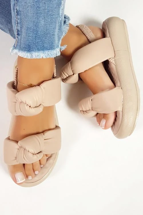 Дамски сандали с ефектен дизайн