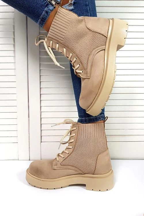 Дамски боти с връзки