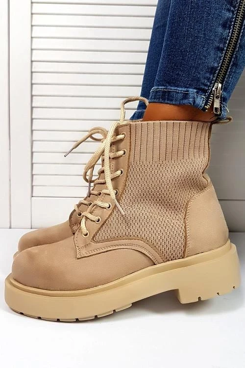 Дамски боти с връзки