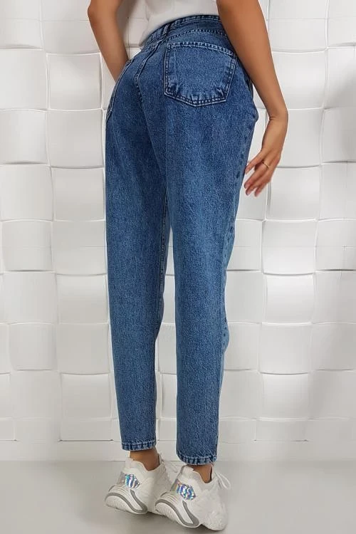 Дамски дънки с изчистен дизайн