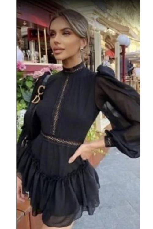 Дамска рокля с дълъг ръкав