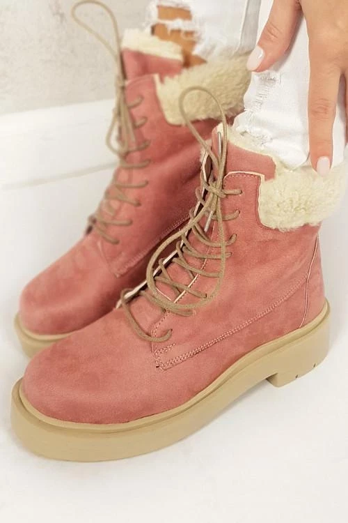 Дамски боти с връзки