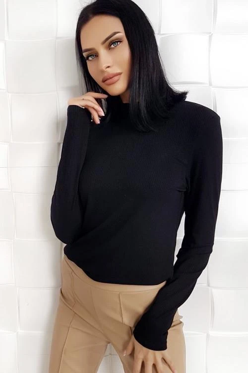 Дамска блуза с изчистен дизайн