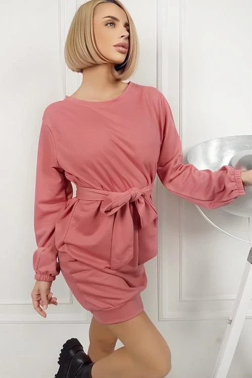 Дамска рокля с дълъг ръкав