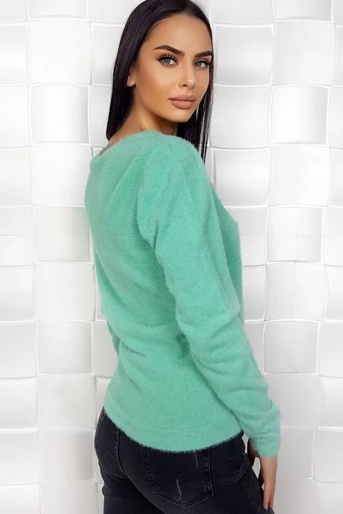 Дамски пуловер с акцент отпред 