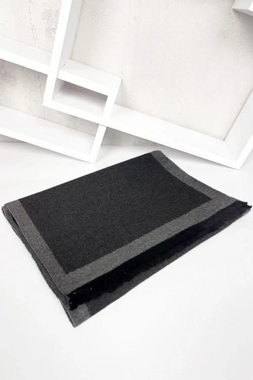 Мъжки шал с изчистен дизайн