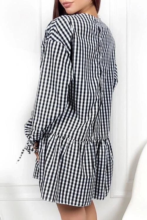 Дамска рокля с дълъг ръкав