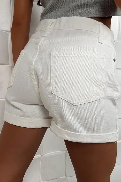 Pantaloni scurti de dama