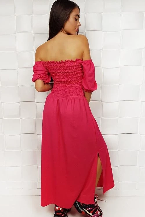 Дамска рокля с голи рамене