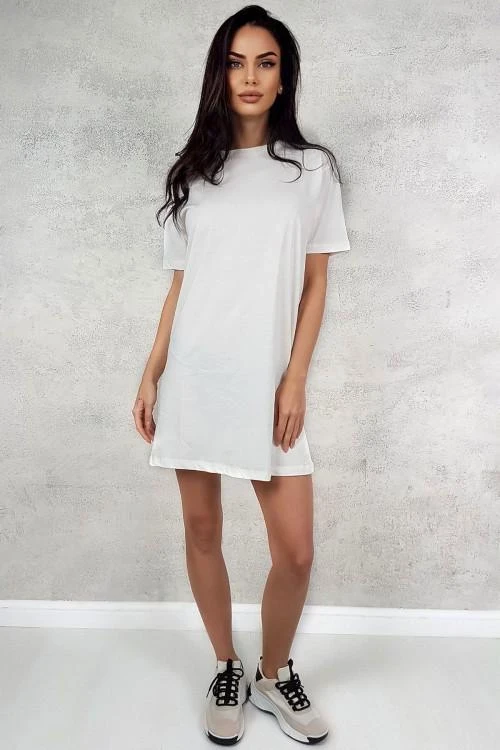 Dresses with short sleeves