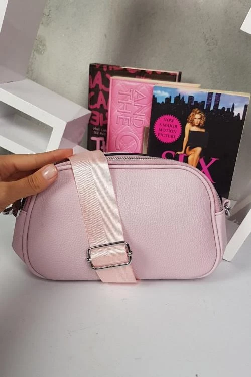 Дамска чанта от кожа