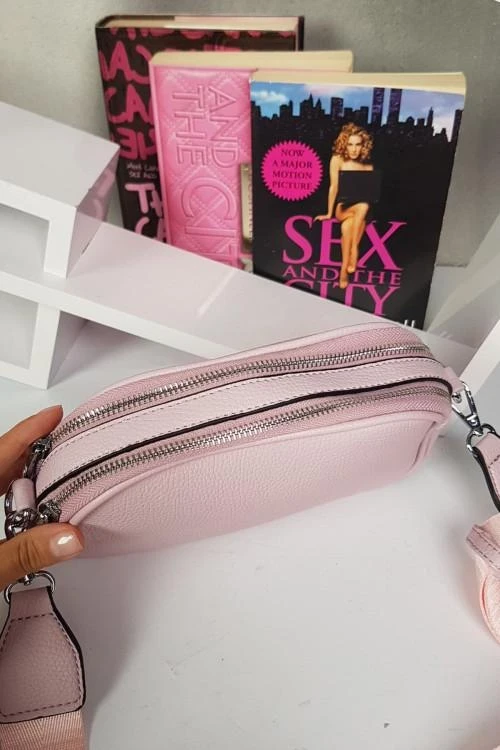 Дамска чанта от кожа