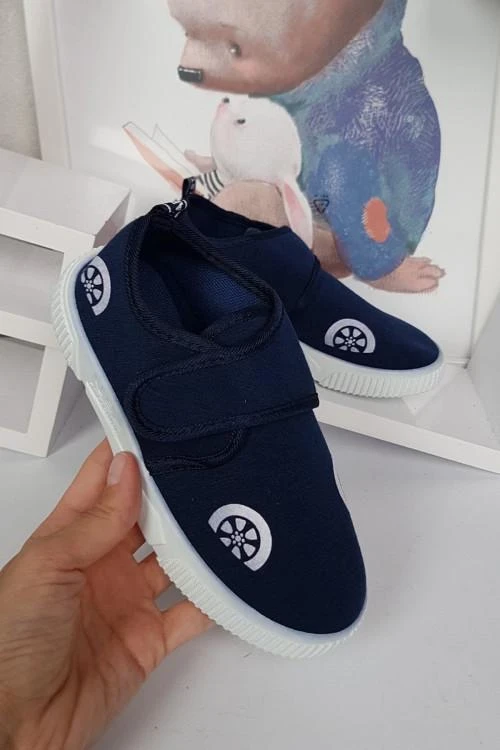 Tenisky, tenisky a gumáky