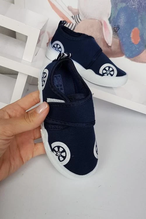 Cipők, tornacipők és gumicsizmák