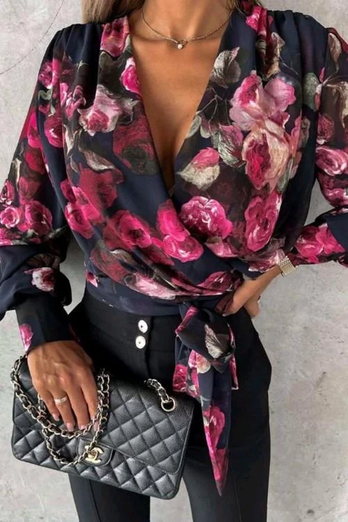 Дамска риза с ефектен дизайн