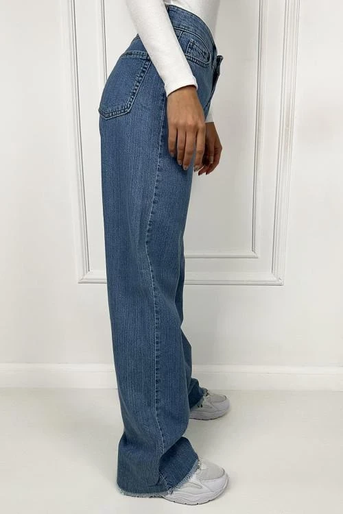 Women make jeans