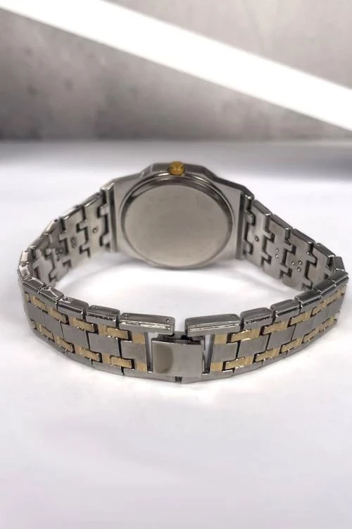 Мъжки часовник с двуцветна метална верижка