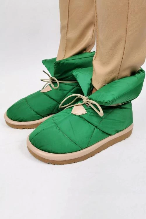 Дамски боти с връзки