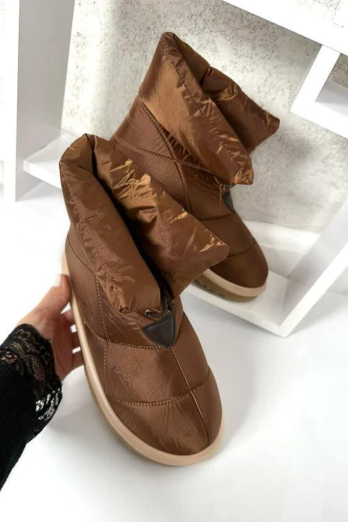 Дамски боти с връзки