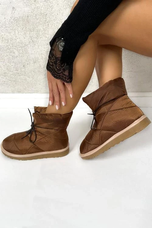 Дамски боти с връзки