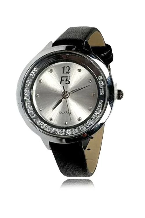 Дамски  часовник с каишка от еко кожа